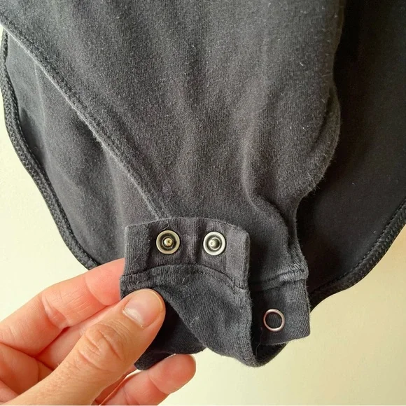 Gap Black Fitted Bodysuit Tank Style Scoop Neck Stretch Cotton Blend Size Small - Picture 3 of 8